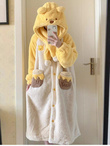 Disney, Winnie The Pooh Pajamas Set, Comfortable To Wear, New Autumn And Winter Cartoon Women'S Coral Fleece, Thickened, Cute Puff Sleeve Nightgown, Pajamas Set, Nightgown, Home Clothes, Unisex Nightgown, Warm Winter Nightgown.