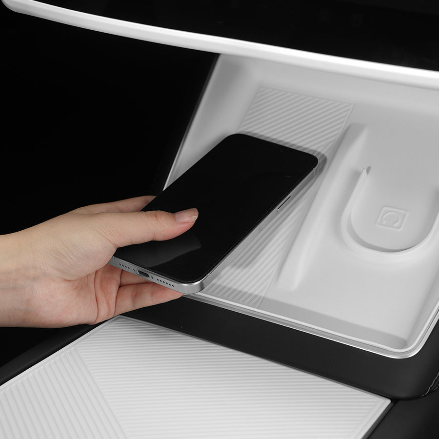 TSLshop local-for Tesla 2024+ Model 3 Highland\u002F 2025+ Model Y Juniper New Version of the Central Control Wireless Charging Silicone Pad Can Charge Earphones Interior Modification Accessories Anti-Slip