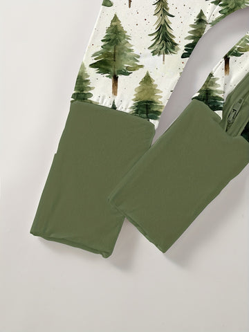 Christmas Baby Romper Bamboo Fiber Christmas Tree Forest Baby Romper | Double-Headed Zipper, Footed, Loose Fit, High Elasticity, Crew Neck - All-Season Comfort, Sleepwear, Newborn Clothing, Cozy Babywear, Perfect for Outdoor